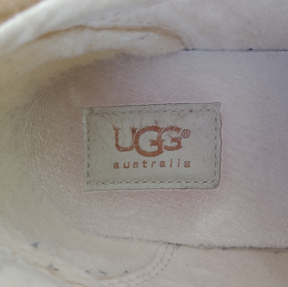 UGG Australia "Tomi" Chestnut Suede Casual Shoes. Size 9.5. Very Good Condition. - Picture 5 of 10